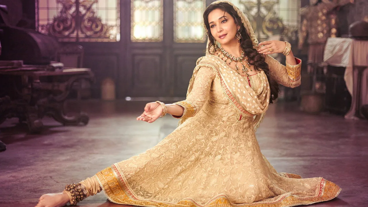 Dedh Ishqiya (2014) still