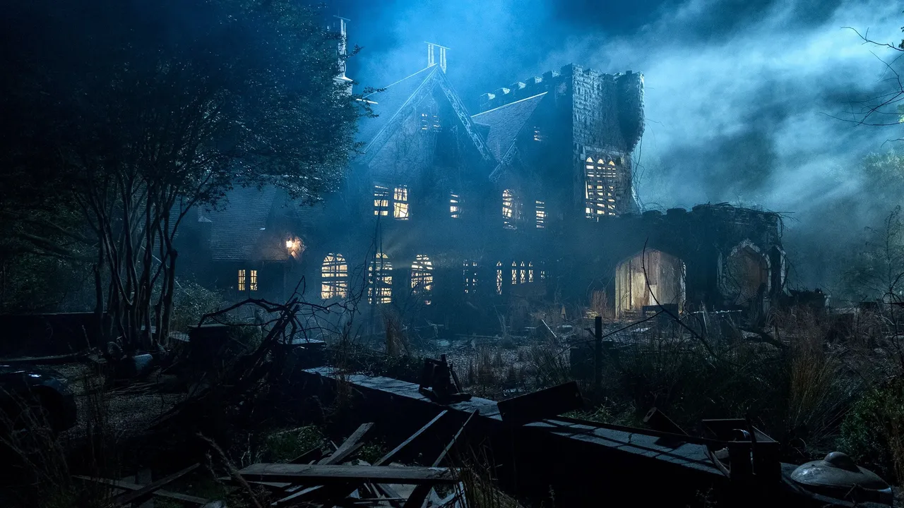 The Haunting of Hill House (2018) still