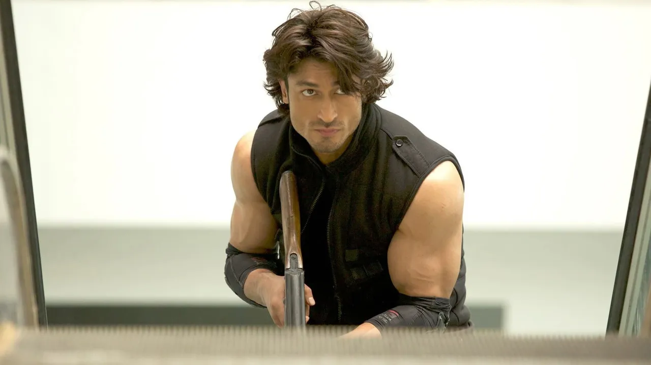 Commando 2 - The Black Money Trail (2017) still